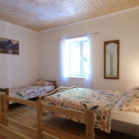 Studio Apartman Kastel Kambelovac คาชเตลา ภายนอก รูปภาพ
