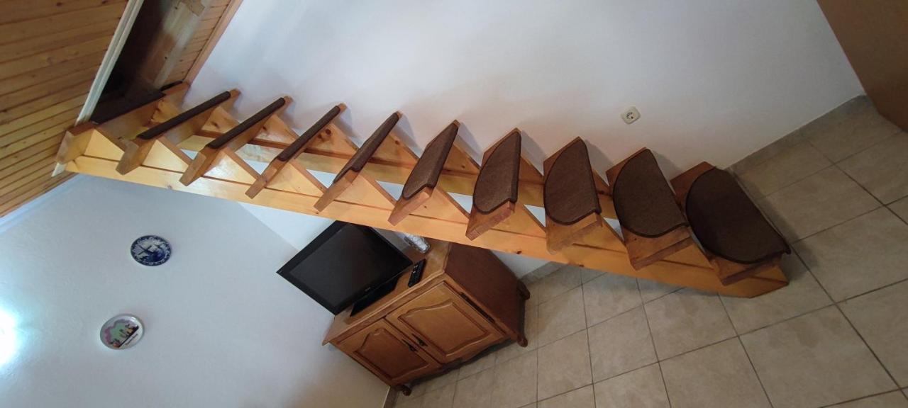 Studio Apartman Kastel Kambelovac คาชเตลา ภายนอก รูปภาพ