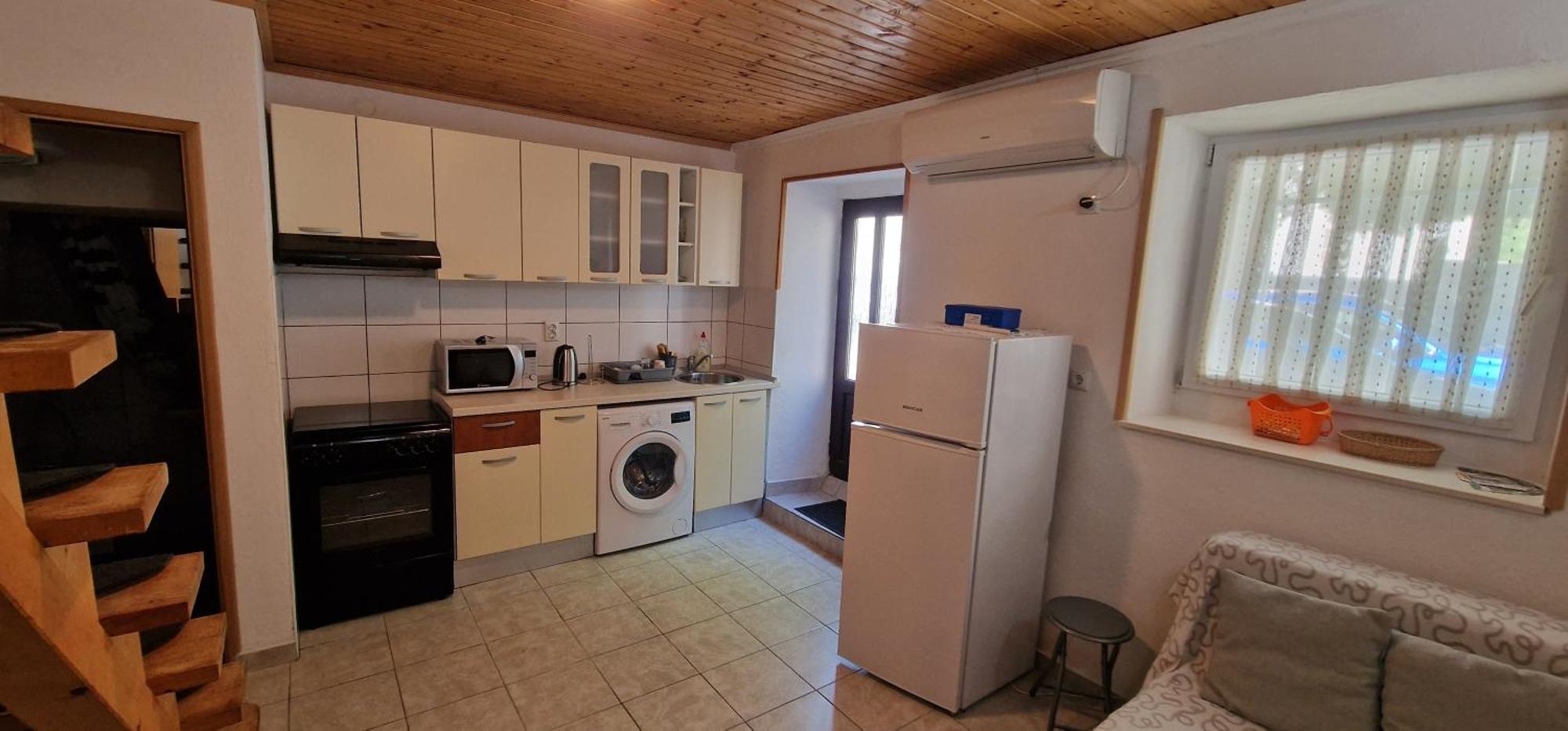Studio Apartman Kastel Kambelovac คาชเตลา ภายนอก รูปภาพ